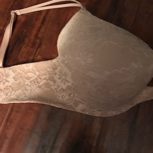 VS Tan Beige Lace Push Up Bra Secret Embrace 34DD - Picture 2 of 5